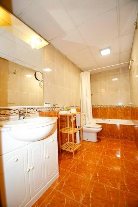 Castanos Apartment With Ac Alicante Luaran gambar